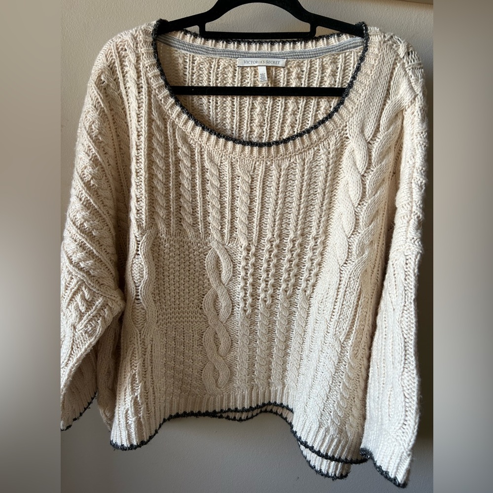 Victorias Secret HEAVY cable knit cropped Sweater Ivory